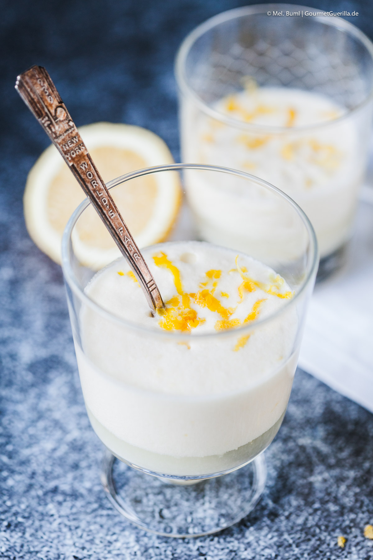 Syllabub - the typical English lemon cream with cream and alcohol | GourmetGuerilla.de